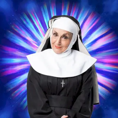 Hon är för närvarande på turné med Sister Act: The Musical