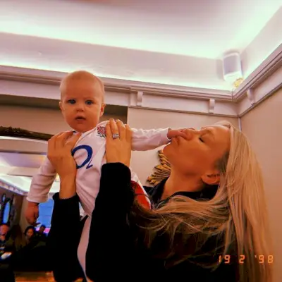 Chloe toivotti tyttärensä Bodhin tervetulleeksi viime vuonna