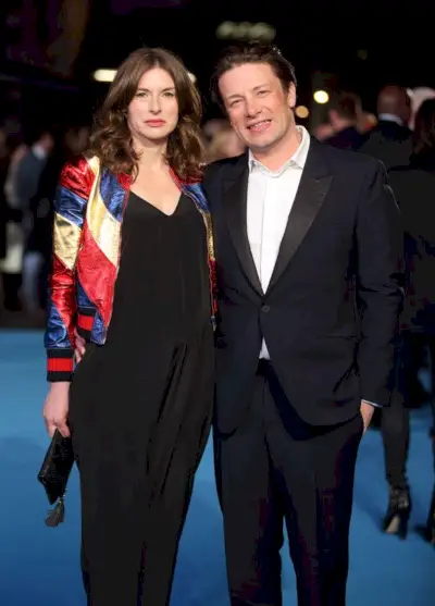 Jamie ja Jools uusivat hiljattain lupauksensa 23 vuoden avioliiton jälkeen