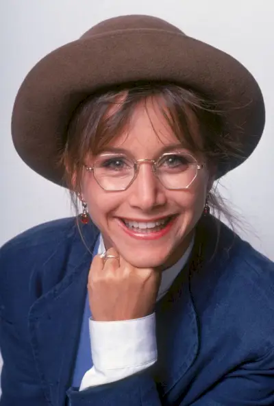 Beverly Hills 90210:n Andrea Zuckerman-tähteä ei voi tunnistaa 28 vuotta kulttitelevisio-ohjelman lopettamisesta.