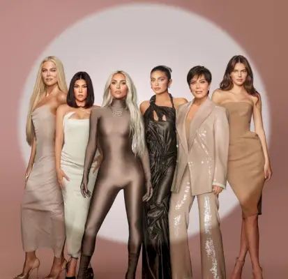 Kim, kourtney, khloe, kylie, kendall ja kris jenner