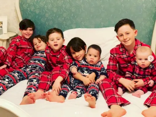 Kimberley jest także ciotką czterech synów Sally