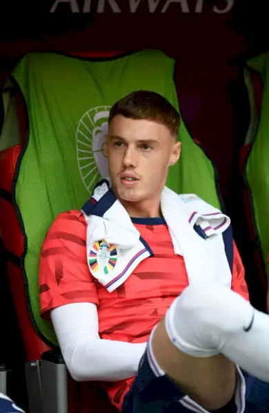 Życie zawodnika reprezentacji Anglii Cole’a Palmera poza boiskiem – majątek netto, umowa z modelem i „dziewczyna”