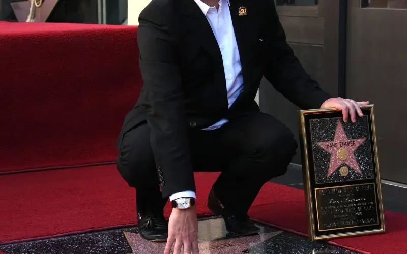 Hans Zimmer nettovärde - Wiki, ålder, vikt och längd, relationer, familj och mer