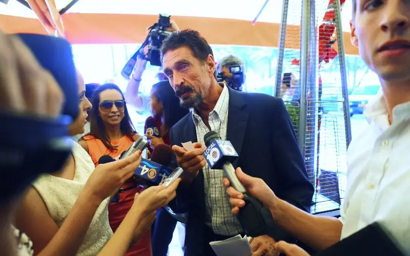 John McAfee Net Worth - Wiki, ikä, paino ja pituus, ihmissuhteet, perhe ja paljon muuta