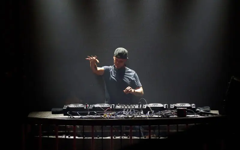 Avicii Net Worth - Wiki, ikä, paino ja pituus, ihmissuhteet, perhe ja paljon muuta
