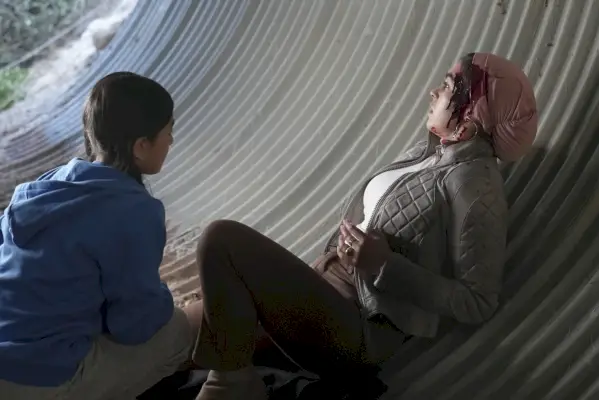 Natacha Karam från '9-1-1: Lone Star' om hennes karaktärs kamp för sitt liv