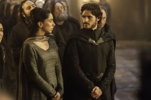 Den tidigare 'Game of Thrones'-stjärnan Oona Chaplin sätter ihop ett eklektiskt CV