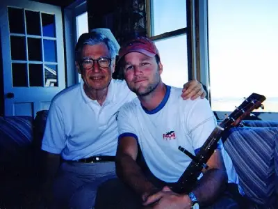 The Crimes of Mister Rogers: He Meow-Meow Lied to Us Meow