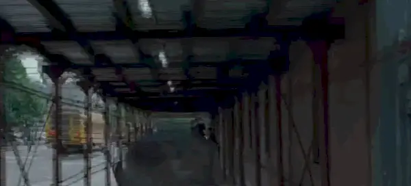 Portia Doubleday som Angela Moss och Michael Cristofer som Phillip Price.