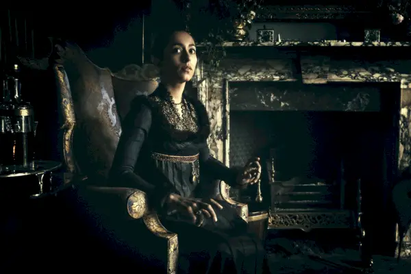 Oona Chaplin Zilpha Gearynä. CR: