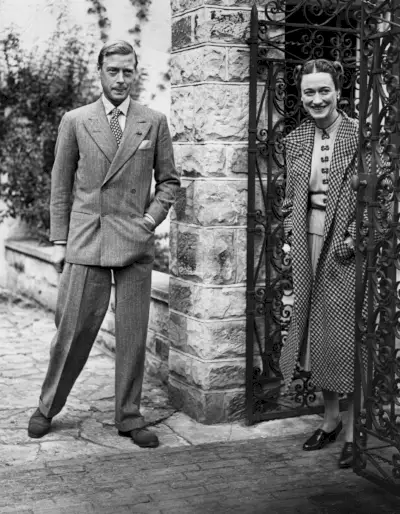 Varsinainen Windsorin herttua ja hollantitar.