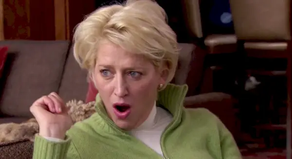 Mettendo in risalto le sue sfumature da strega in Real Housewives of New York City.