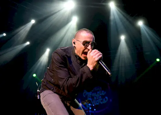 Chester Bennington, do Linkin Park, morre aos 41 anos