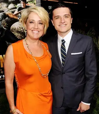 Josh Hutcherson Mother