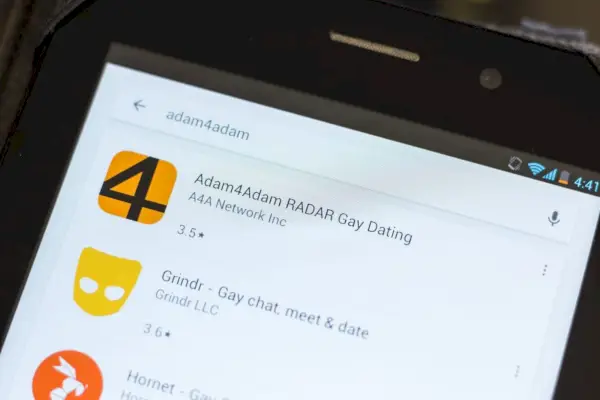 De bästa HBTQ+-dejtingsidorna och apparna: 14 bästa gaydejtingsajter