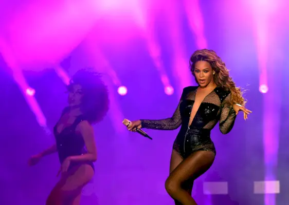 Utövar de tvåansiktiga männen i Beyoncés liv Yaqui-shamanism?