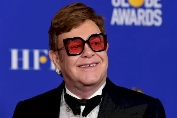 Elton John maksoi 8,5 miljoonaa dollaria Beverly Hillsin vieressä sijaitsevasta kodista