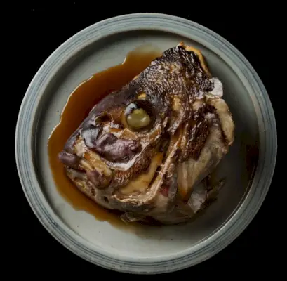 lautanen kalanpäätä