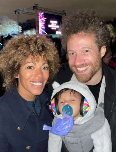 Zoe ja kumppani Stuart toivottivat pojan Lisbon Lionin tervetulleeksi kesäkuussa