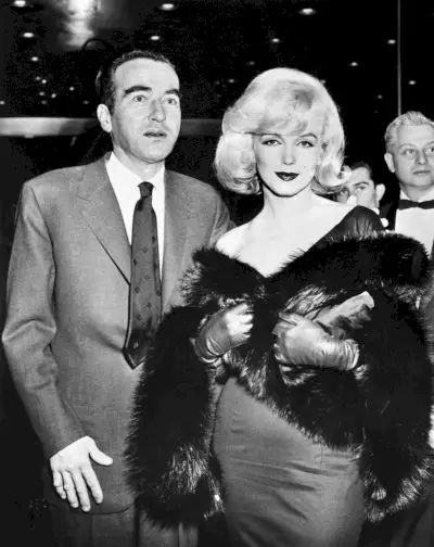 Montgomery Clift ja Marilyn Monroe vain hengailemassa.