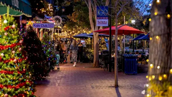 Kuva: Solvangin ulkotila.