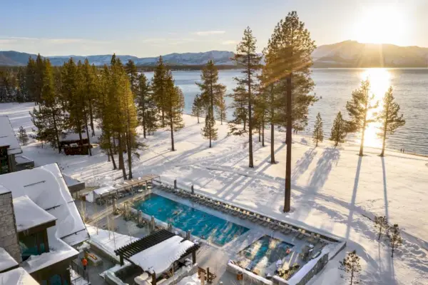 Kuva: Edgewood Tahoe Resortin ulkopuoli.