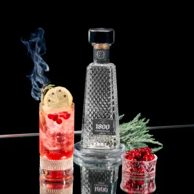 collage av tre cocktails