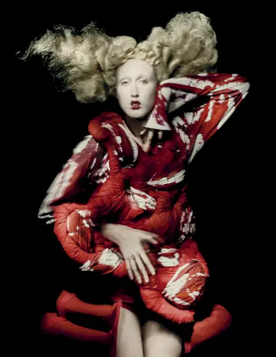 I momenti più strabilianti di Comme des Garçons: dai Lumps alle Nikes