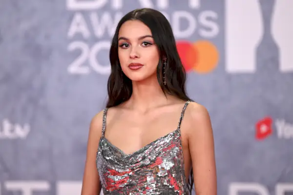 Bild: Olivia Rodrigo vid 2022 års Brit Awards.