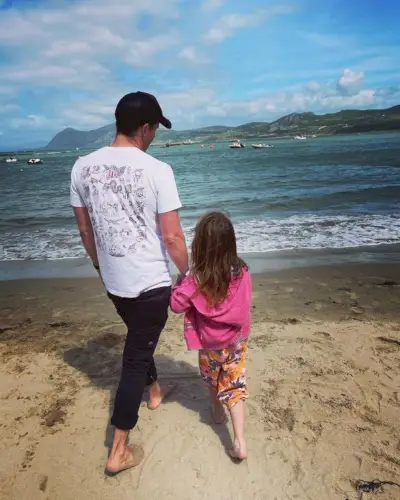 Gareth regularnie publikuje zdjęcia swojej rodziny spędzającej czas na świeżym powietrzu