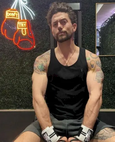 Na jednym ze swoich ostatnich zdjęć całkowicie odbiegał od swojej wampirzej postaci