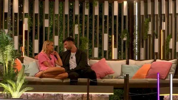 Liam ja Millie Love Island: SR7: Ep34