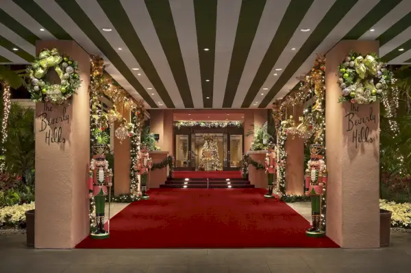 Kuva: The Beverly Hills -hotellin ulkoa.