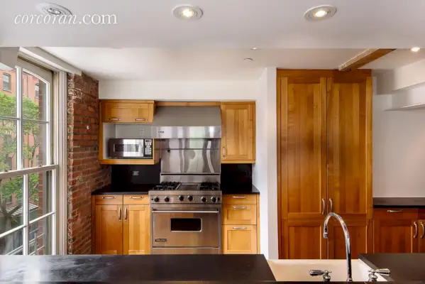 Passa algun moment històric aquí?