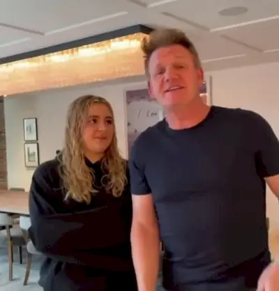 Tilly Ramsay z Strictly Come Dancing ujawniła, że ​​jej ojciec Gordon Ramsay zalał się łzami po pierwszym tańcu na żywo w sobotnim programie z profesjonalną partnerką Nikitą Kuzmin