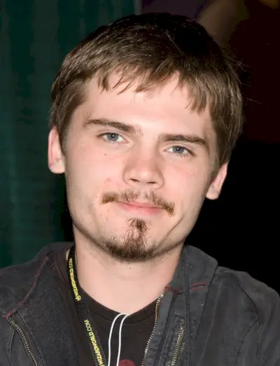 Skådespelaren Jake Lloyd deltar i Wizard Worlds Philadelphia Comic Con 2011 på Pennsylvania Convention Center