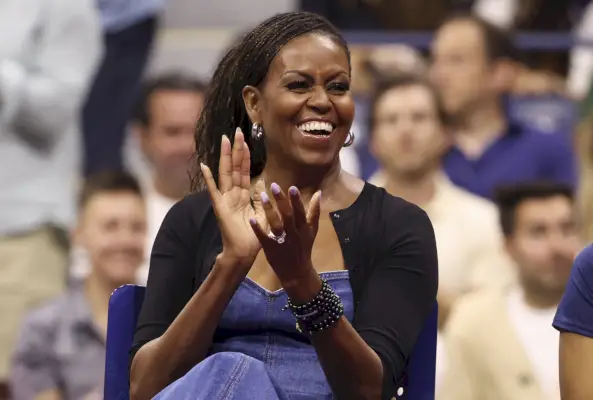 L'antiga primera dama dels Estats Units Michelle Obama assisteix a la celebració de la nit d'obertura
