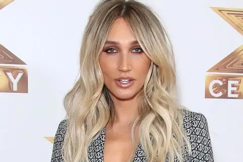 Megan McKenna comparteix gels per als ulls de 5 £