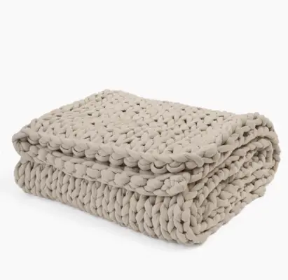 Kuva: Alo Yoga Aura Diffuser.