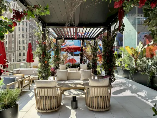 Imatge: Espai exterior d'Everdene.