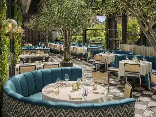 Image: Interior of Meduza Mediterrània.