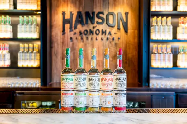 vodkalinja maistajahuoneessa.