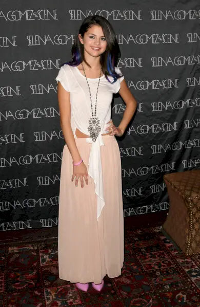 Bild: Selena Gomez 2012, 'We Own The Night' Tour Kickoff.