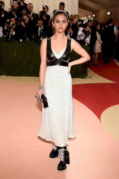 Bild: Selena Gomez 2016, Met Gala.