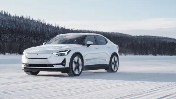 Polestar 2 -sähköautoarvostelu: Rentouttava matka tulevaisuudesta