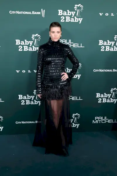 Kuva: Sofia Richie Grainge osallistumassa vuoden 2023 Baby2Baby-gaalaan.