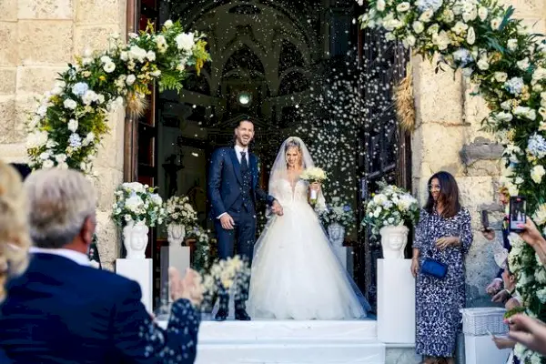 Ich ślub był spektakularnym wydarzeniem, które odbyło się w rodzinnym mieście Graziano, na Sycylii