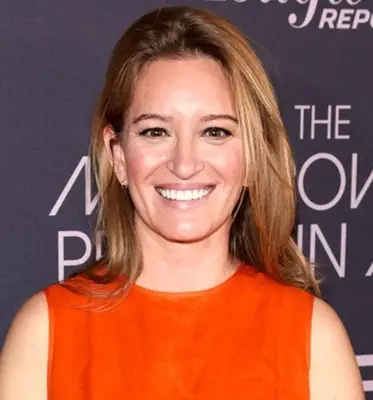 Katy tur che pesa i dispositivi di fissaggio