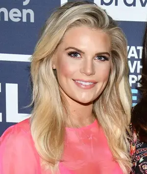 Il corpo di Madison Lecroy misura il peso del peso